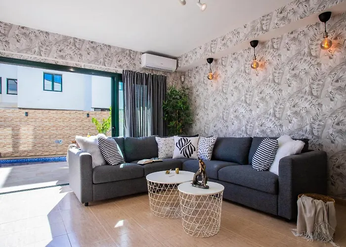 Casa Evelyn Piscina Climatizada * 플라야블랑카