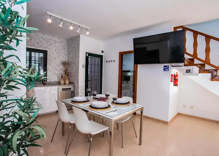 Casa Evelyn Piscina Climatizada * Playa Blanca (Lanzarote)