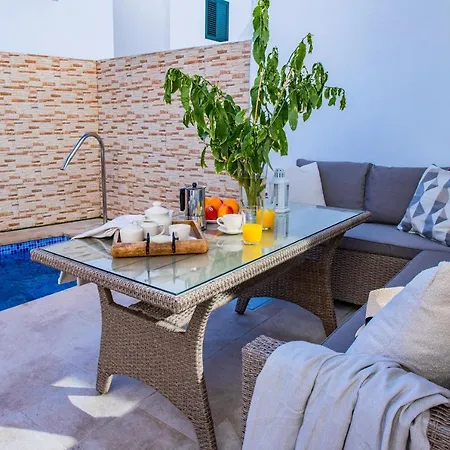 Casa Evelyn Piscina Climatizada بيت للعطل