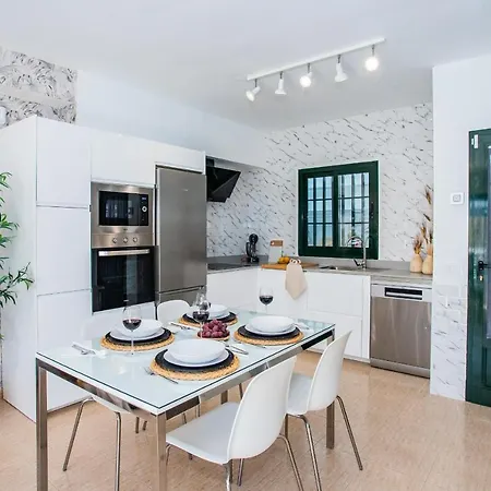 Casa Evelyn Piscina Climatizada Hébergement de vacances