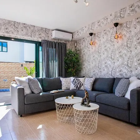 Casa Evelyn Piscina Climatizada * Playa Blanca (Lanzarote)