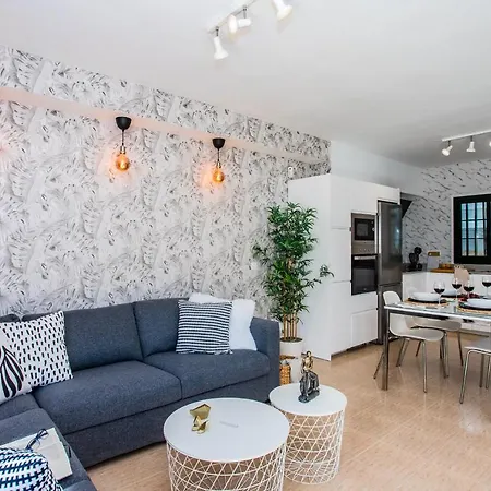 بيت للعطل Casa Evelyn Piscina Climatizada